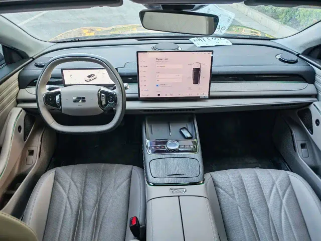 Geely Galaxy Xingyao 8 — Фото автомобиля 6