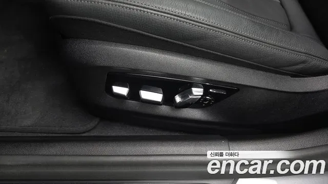 BMW 5-Series — Фото автомобиля 28