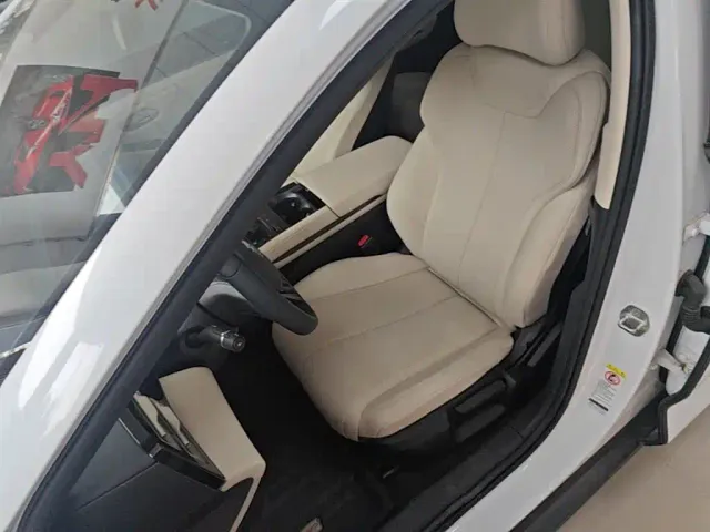 BYD Qin L — Фото автомобиля 14