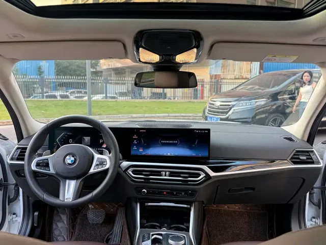 BMW 3 Series — Фото автомобиля 6