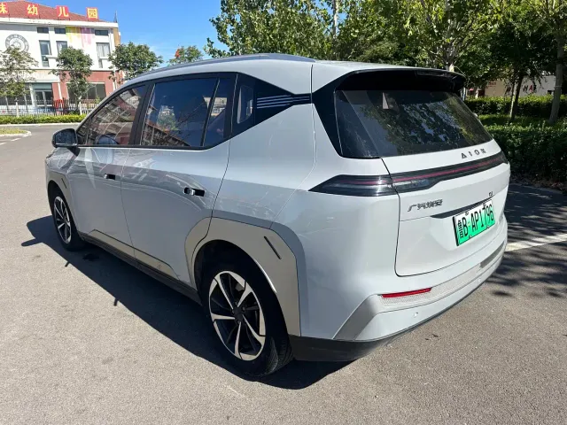 GAC Aion Y — Фото автомобиля 7