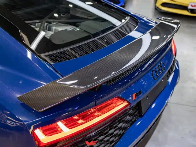 Audi R8 — Фото автомобиля 11
