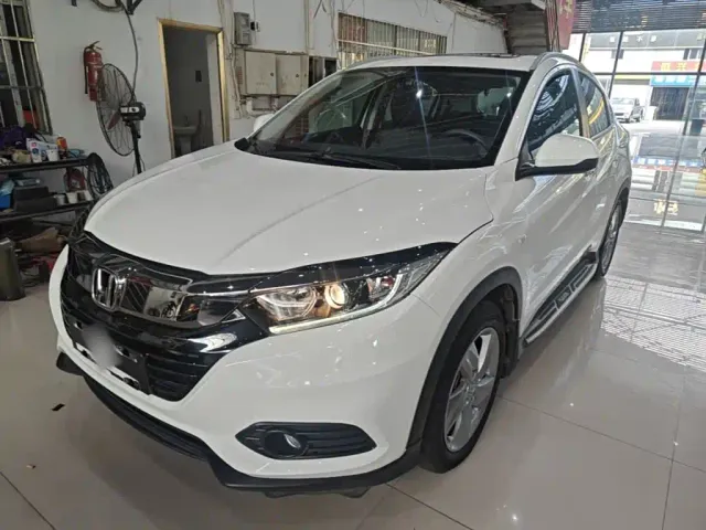 Фотография автомобиля — Honda Vezel
