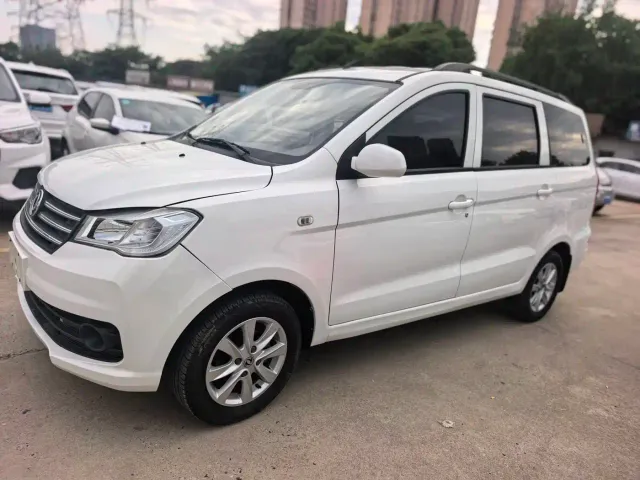 Фотография автомобиля — DFSK Fengguang 330