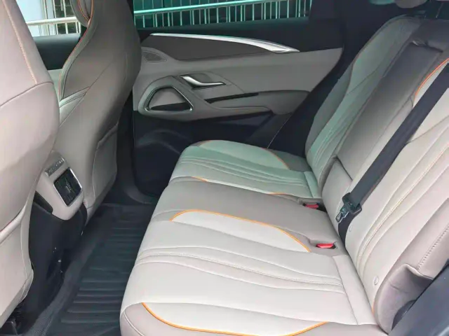 BYD Song Pro — Фото автомобиля 8