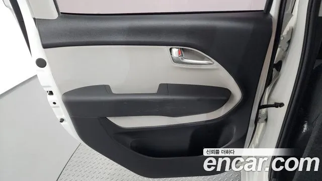 Kia RAY Новый Kia Ray Фургон — Фото автомобиля 22