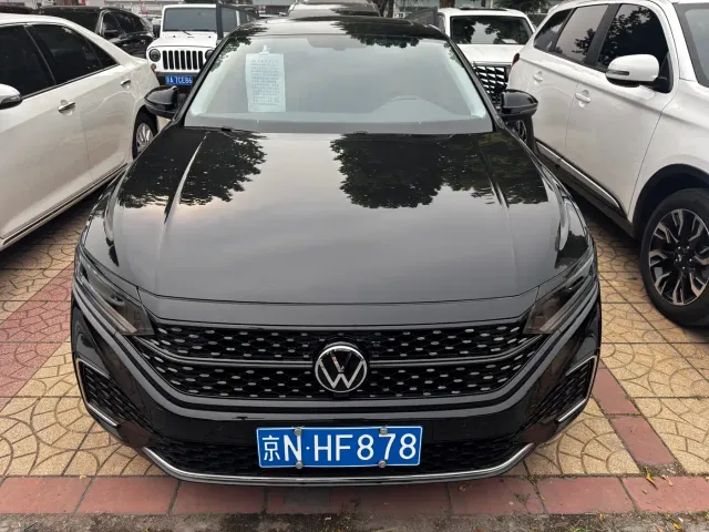 Volkswagen Passat — Фото автомобиля 2