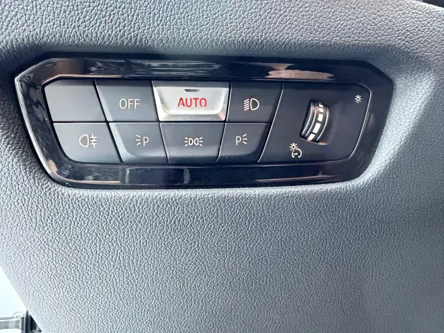 BMW 3 Series — Фото автомобиля 9
