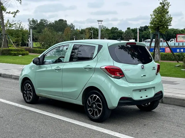Changan Benben E-Star — Фото автомобиля 14