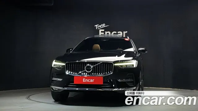 Вольво XC60 — Фото автомобиля 3