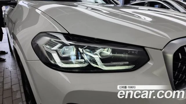 BMW X4 xDrive20i M Sport — Фото автомобиля 17
