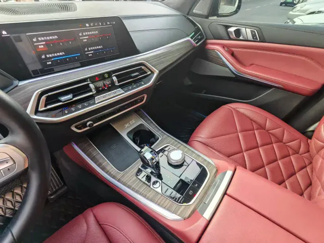 BMW X5 — Фото автомобиля 9