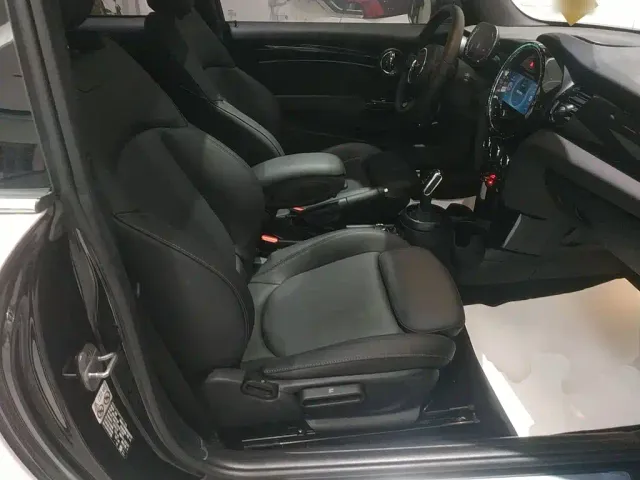 MINI Hatch — Фото автомобиля 19