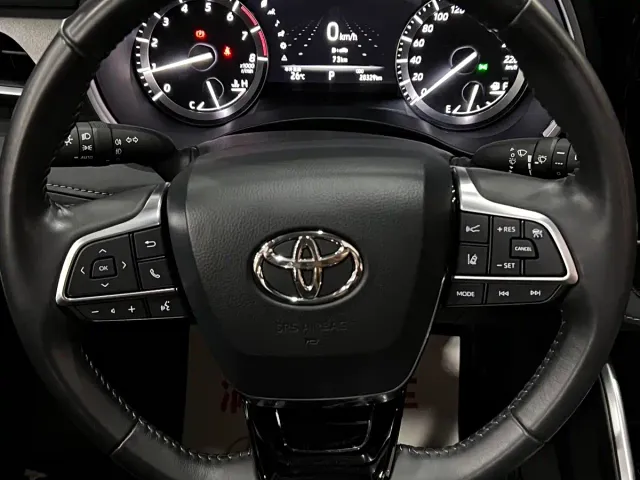 Toyota Highlander — Фото автомобиля 21