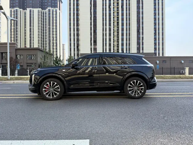 Cadillac XT5 — Фото автомобиля 4