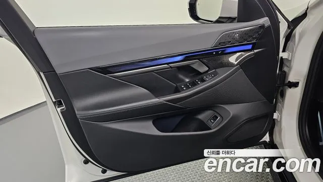 BMW i5 G60 — Фото автомобиля 13