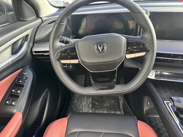 Changan Eado — Фото автомобиля 7