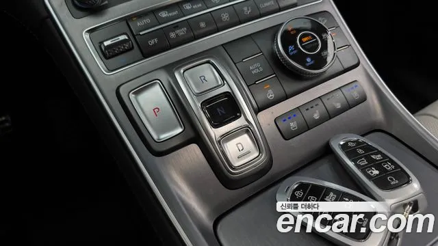 Hyundai Santafe — Фото автомобиля 8