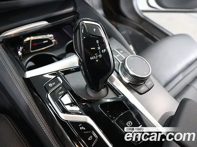 BMW 5-Series — Фото автомобиля 2