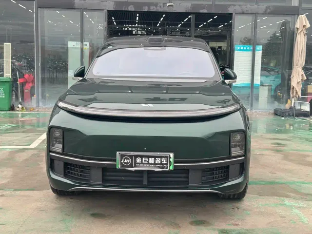 Li Auto L9 — Фото автомобиля 2