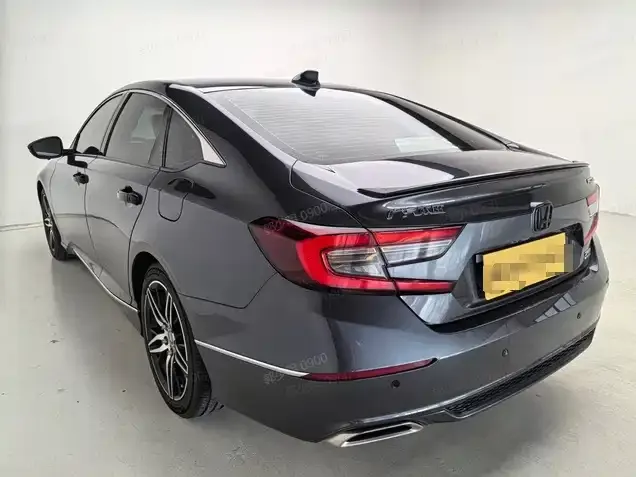 Honda Accord — Фото автомобиля 3