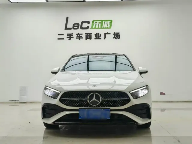 Mercedes-Benz A-Class — Фото автомобиля 2