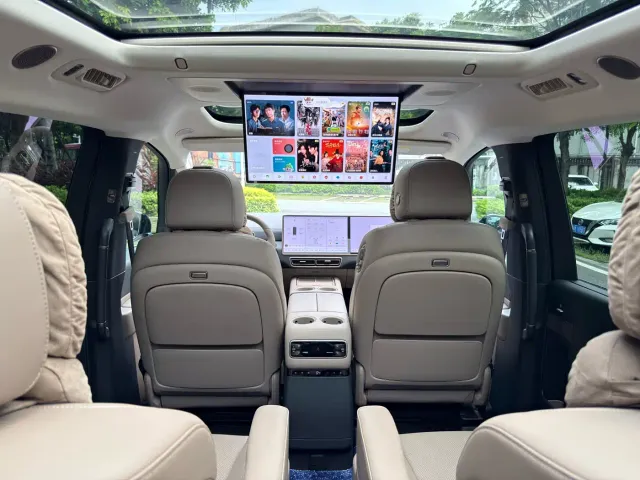 Li Auto MEGA — Фото автомобиля 20