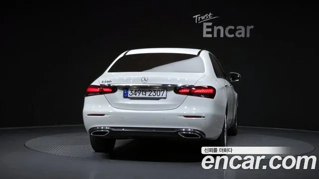 Mercedes-Benz E-Class W213 — Фото автомобиля 4