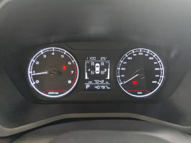Geely Emgrand — Фото автомобиля 14