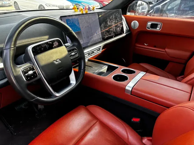 Li Auto L7 — Фото автомобиля 3
