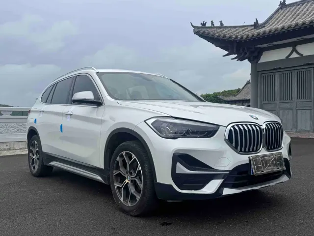 BMW X1 — Фото автомобиля 3