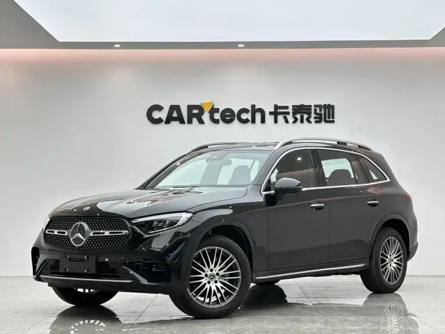Фотография автомобиля — Mercedes-Benz GLC-Class