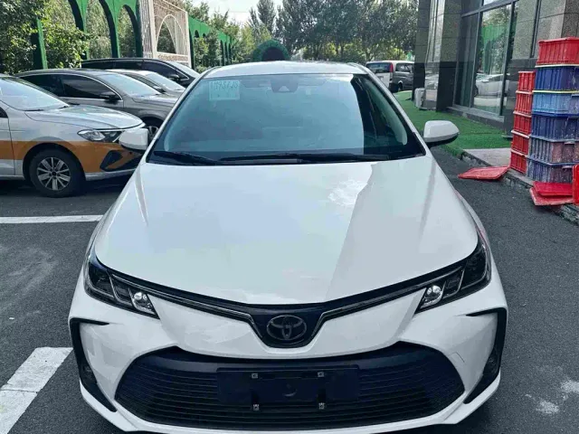 Toyota Corolla — Фото автомобиля 2