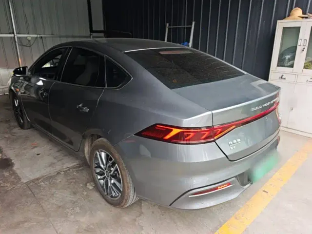 BYD Qin PLUS — Фото автомобиля 4