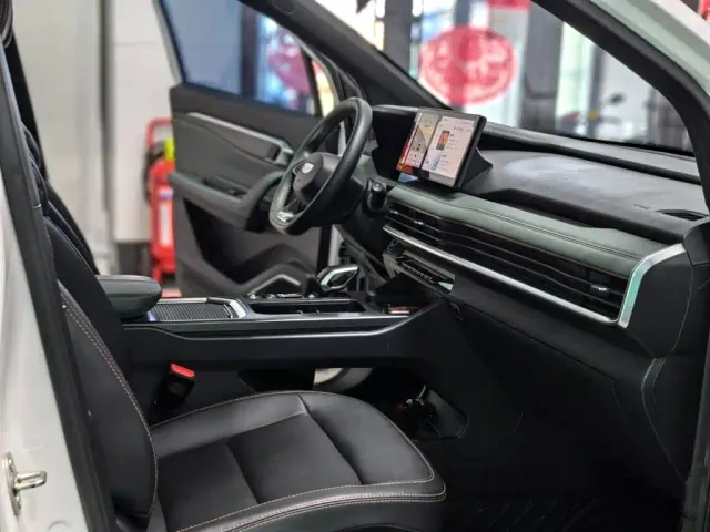 Geely Haoyue L — Фото автомобиля 6