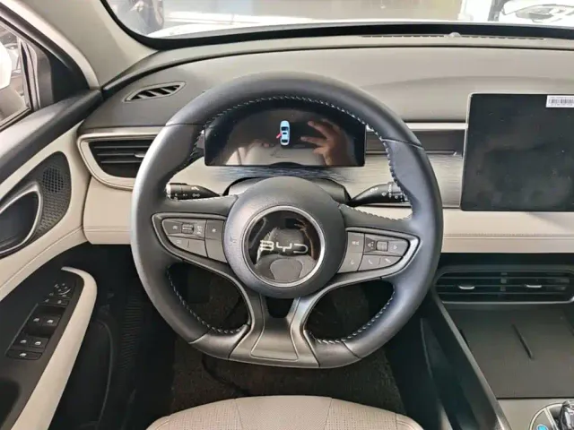 BYD Seal 05 DM-i — Фото автомобиля 10