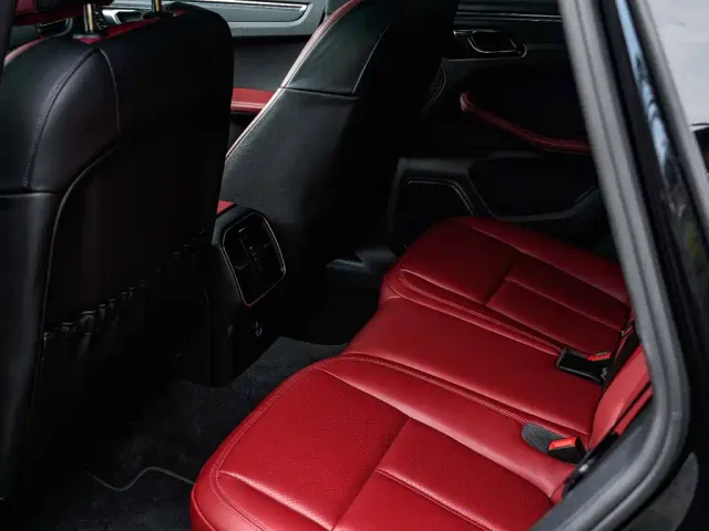Porsche Macan — Фото автомобиля 6