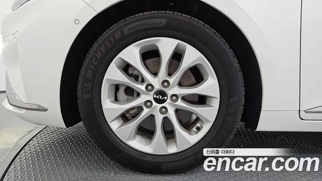 Kia K8 2.5 Бензин 2WD — Фото автомобиля 5
