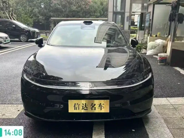 Changan Qiyuan A06 — Фото автомобиля 2