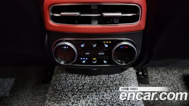 Genesis GV70 2.5T Бензин AWD — Фото автомобиля 18