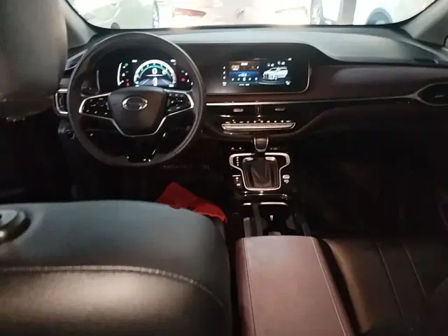 GAC Trumpchi M6 — Фото автомобиля 9