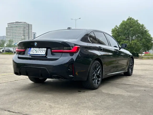 BMW 3 Series — Фото автомобиля 12