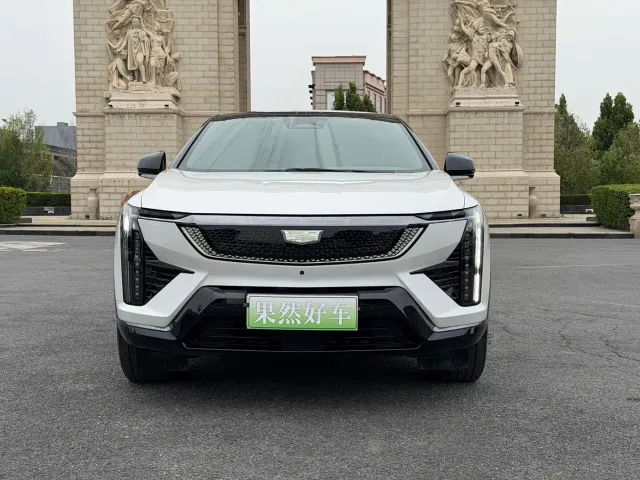 Cadillac Optiq — Фото автомобиля 2