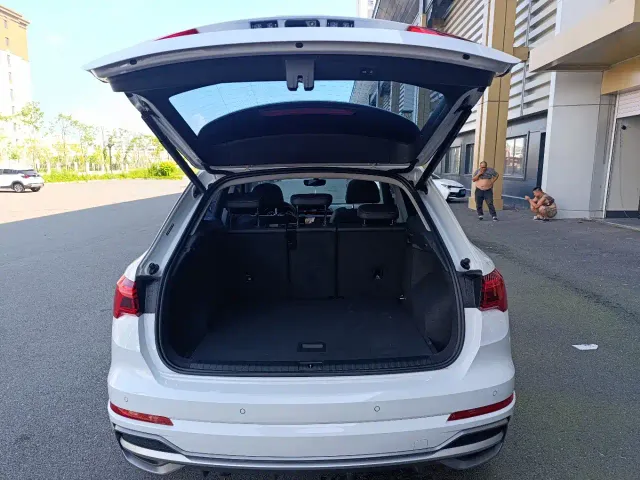 Audi Q3 — Фото автомобиля 6