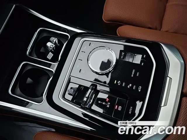 BMW 7 Series G70 — Фото автомобиля 8