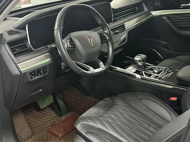 Hongqi HS5 — Фото автомобиля 11