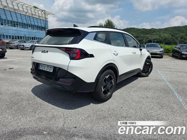 Kia Sportage Бензин 1.6 турбо 2WD — Фото автомобиля 6