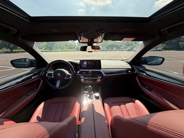 BMW 5 Series — Фото автомобиля 7