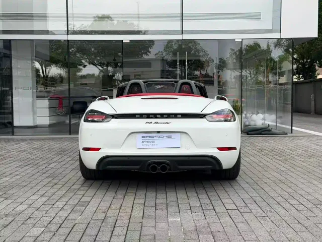 Porsche 718 — Фото автомобиля 4