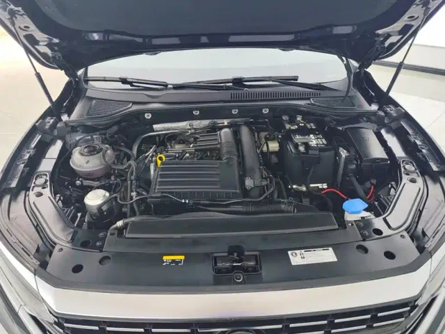 Volkswagen Passat — Фото автомобиля 10